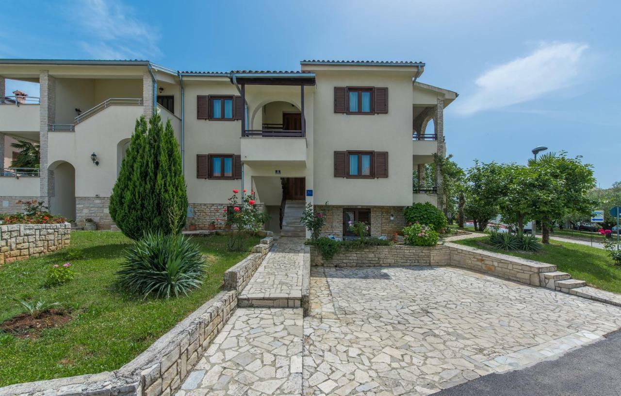 Marizela Apartment *